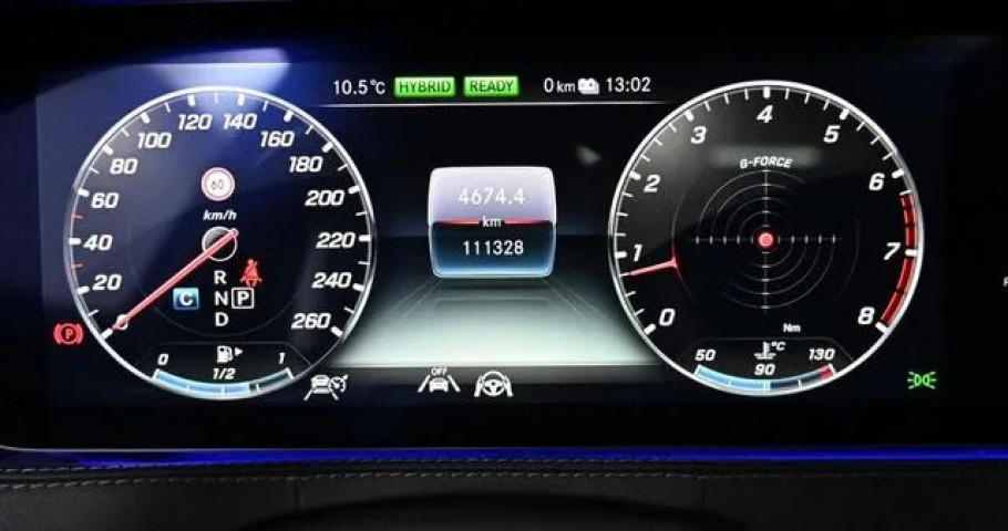Mercedes-Benz S-Class 