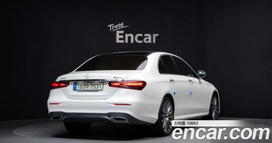 Mercedes-Benz E-Class 
