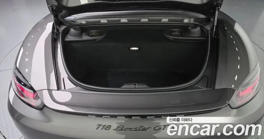 Porsche 718 