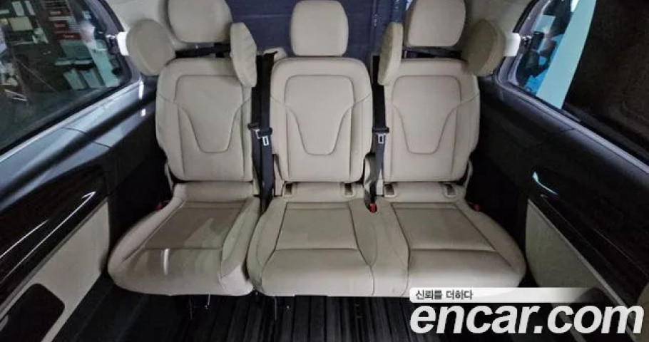 Mercedes-Benz V-Class 