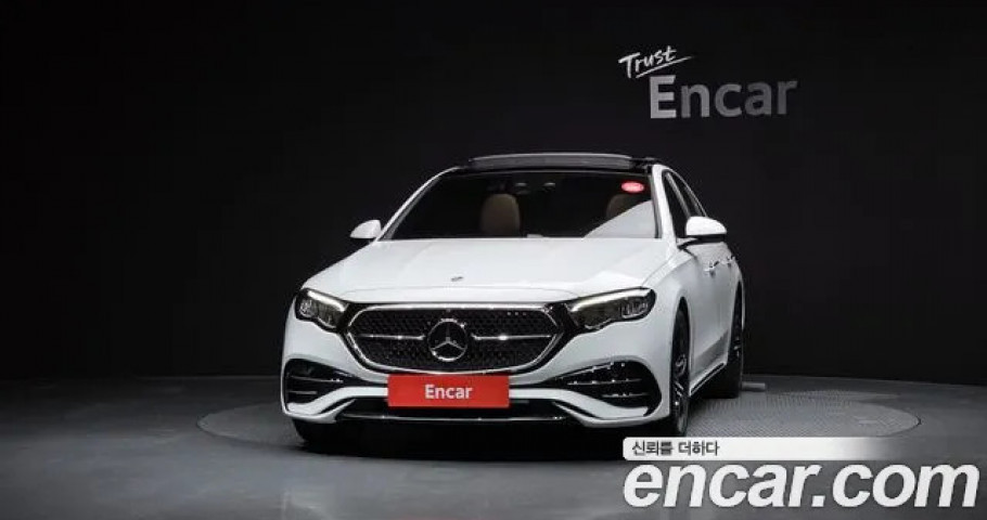 Mercedes-Benz E-Class 