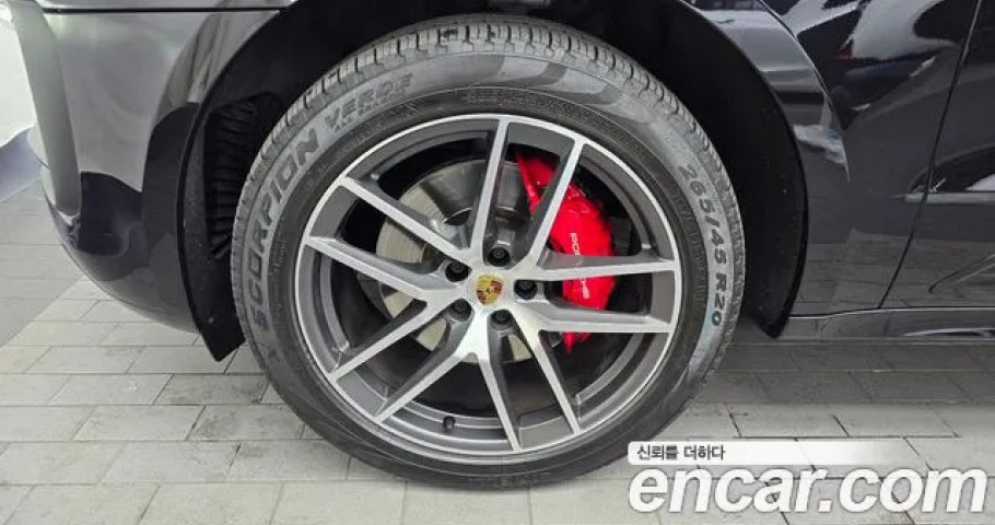 Porsche Macan 