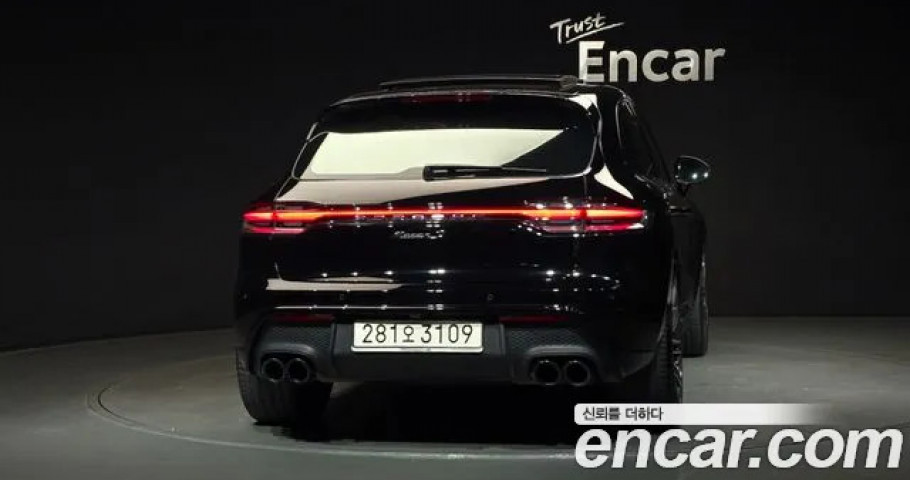 Porsche Macan 