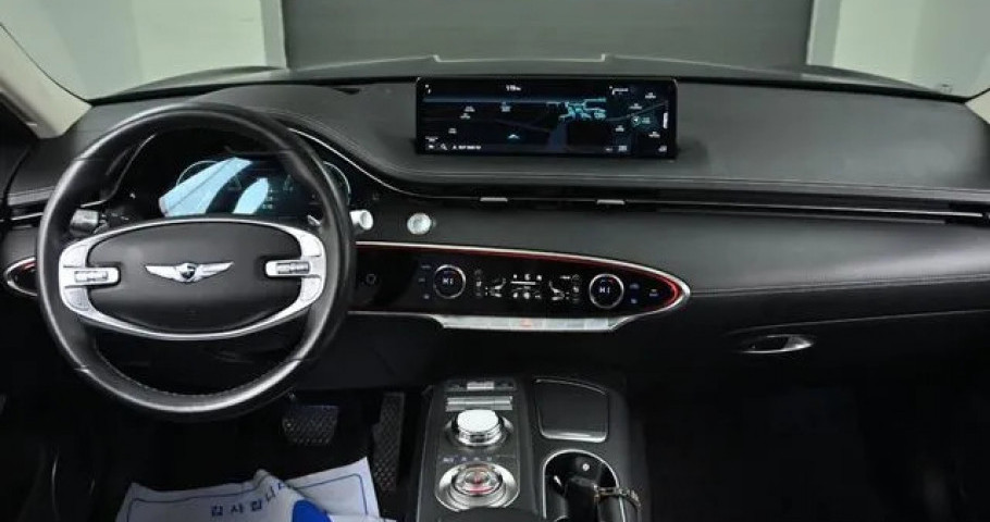 Genesis Gv70 