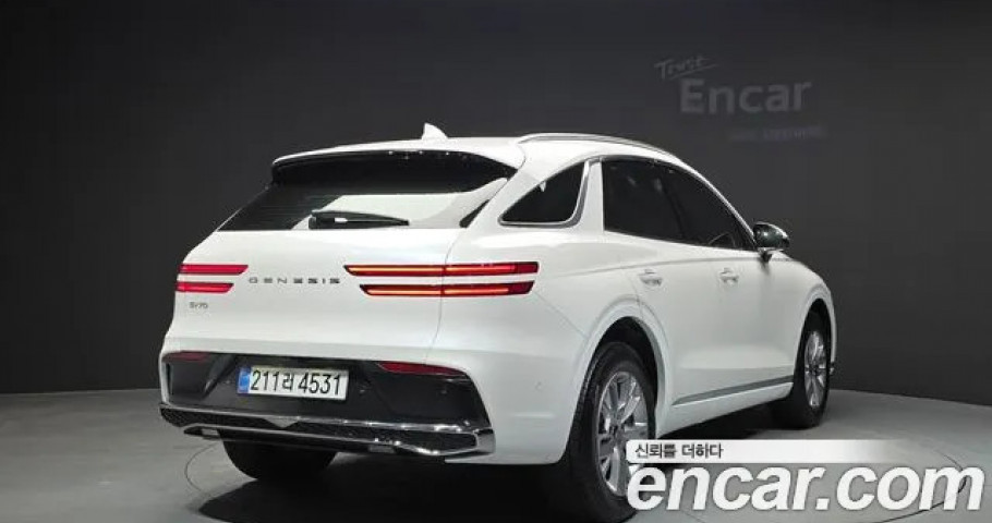Genesis Gv70 