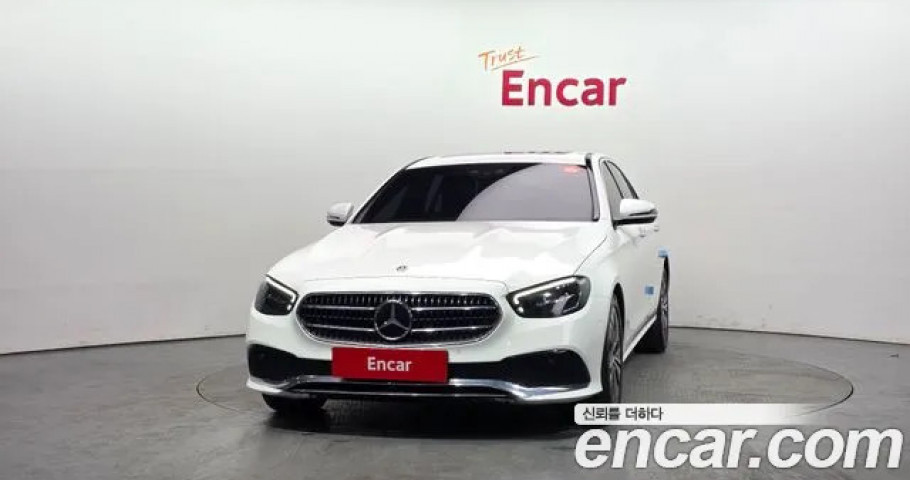 Mercedes-Benz E-Class 