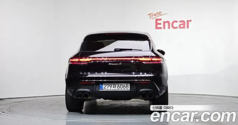 Porsche Macan 