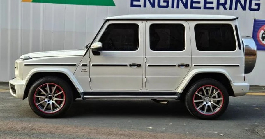 Mercedes-Benz G-Class 