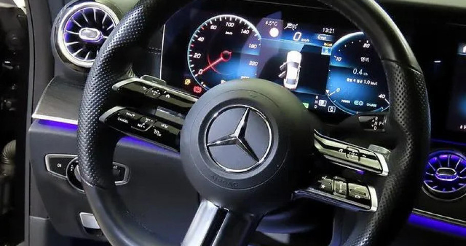 Mercedes-Benz Cls-Class 