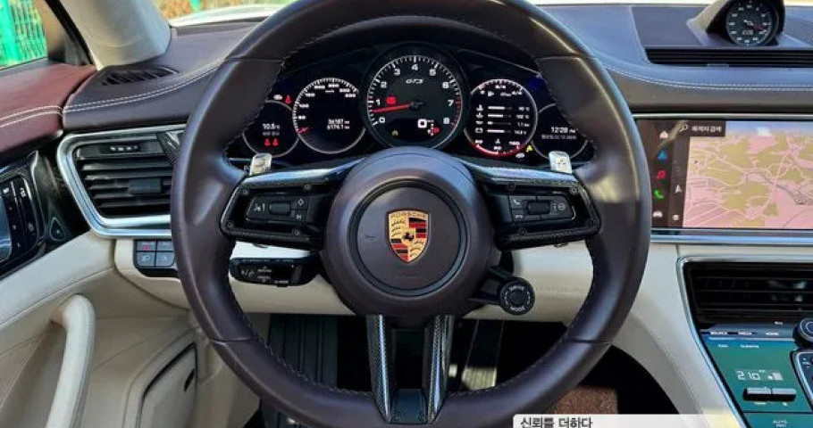 Porsche Panamera 