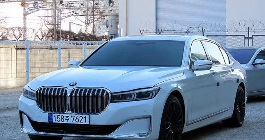 Bmw 7-Series 