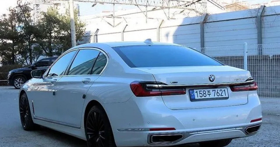 Bmw 7-Series 