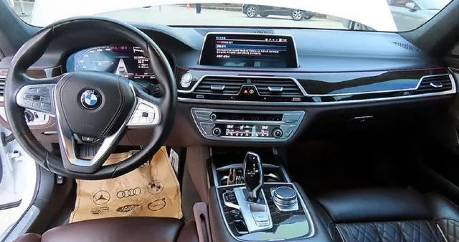 Bmw 7-Series 
