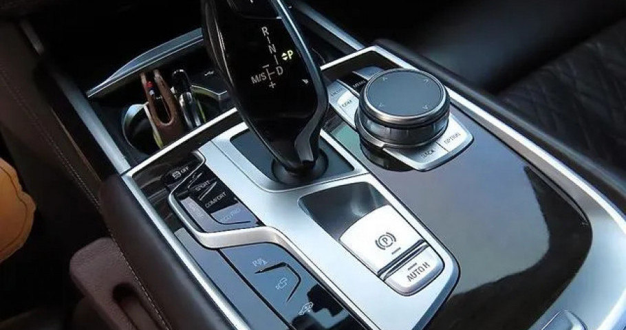 Bmw 7-Series 