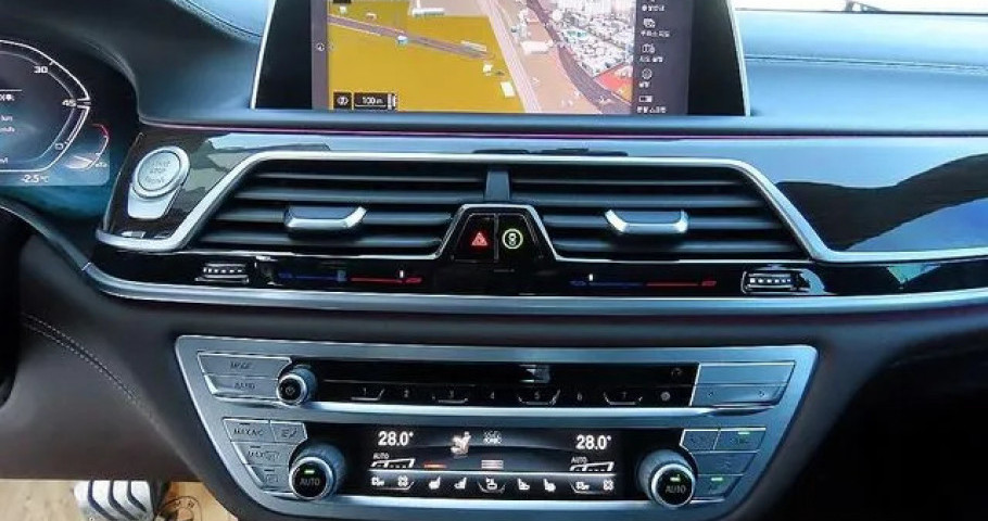 Bmw 7-Series 