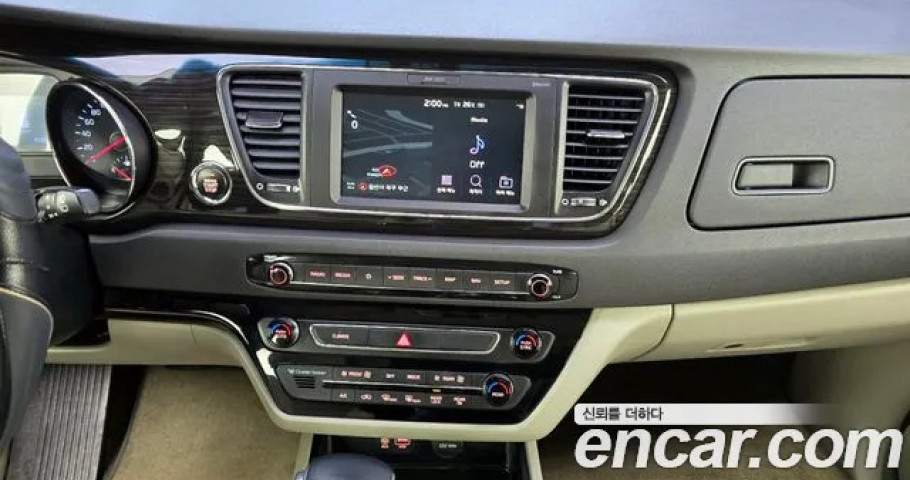 Kia Carnival 