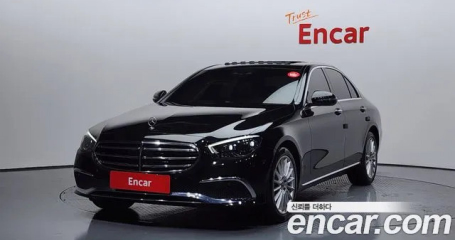 Mercedes-Benz E-Class 
