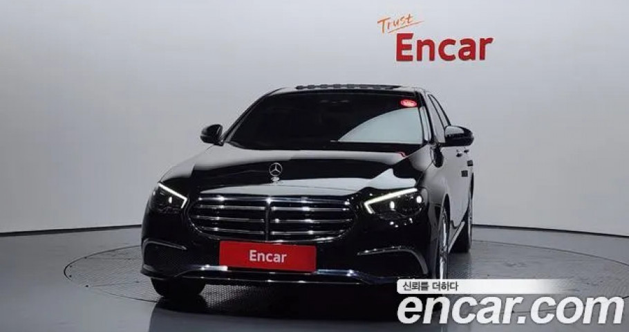 Mercedes-Benz E-Class 