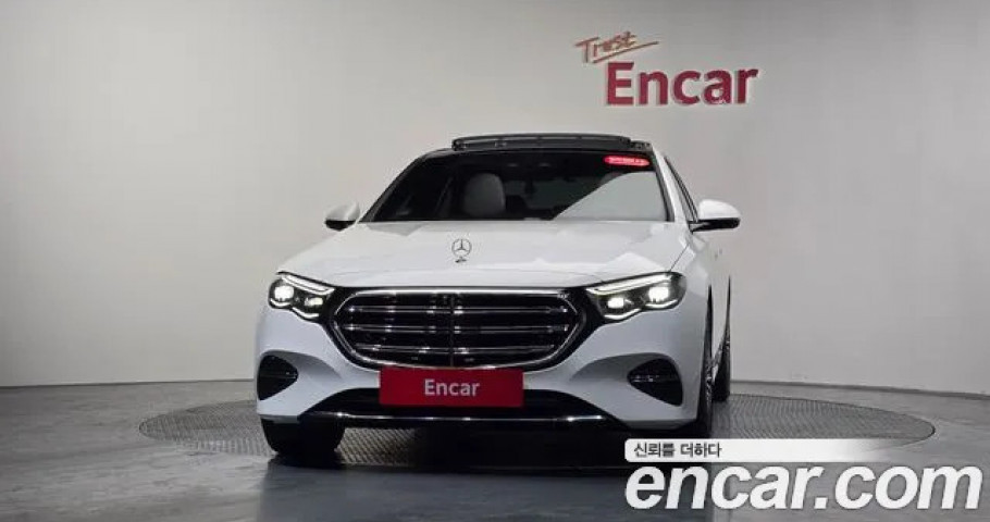 Mercedes-Benz E-Class 