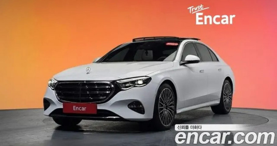 Mercedes-Benz E-Class 