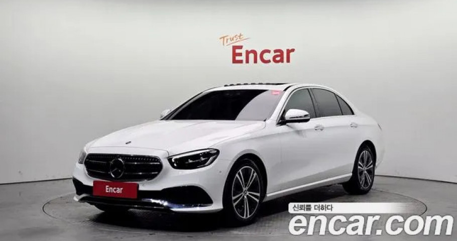 Mercedes-Benz E-Class 