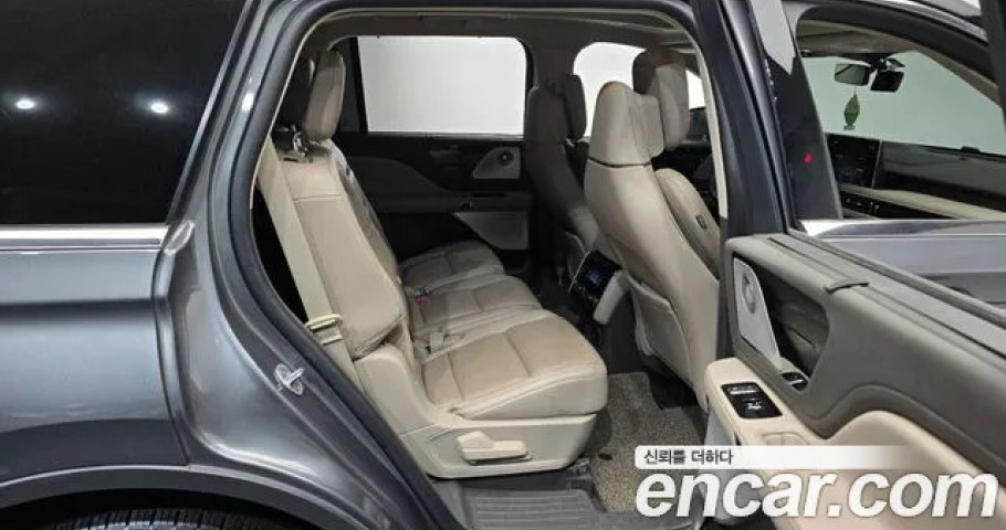 Lincoln Aviator 