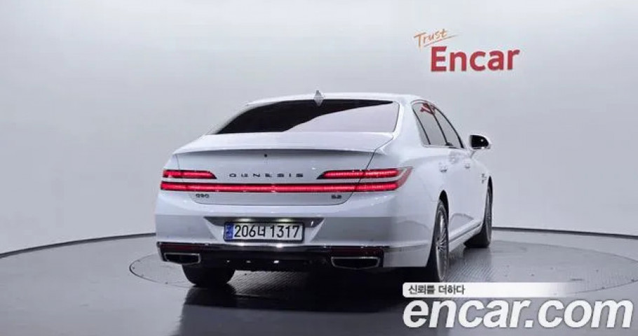 Genesis G90 