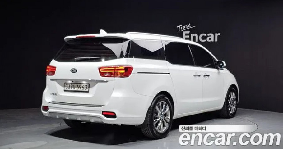 Kia Carnival 