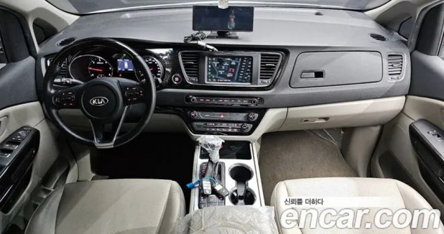 Kia Carnival 