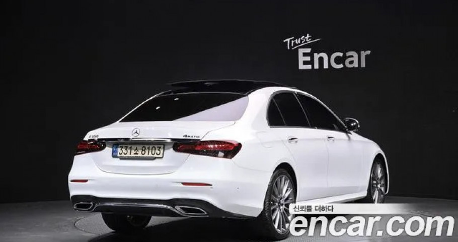 Mercedes-Benz E-Class 
