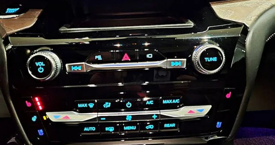 Ford Explorer 