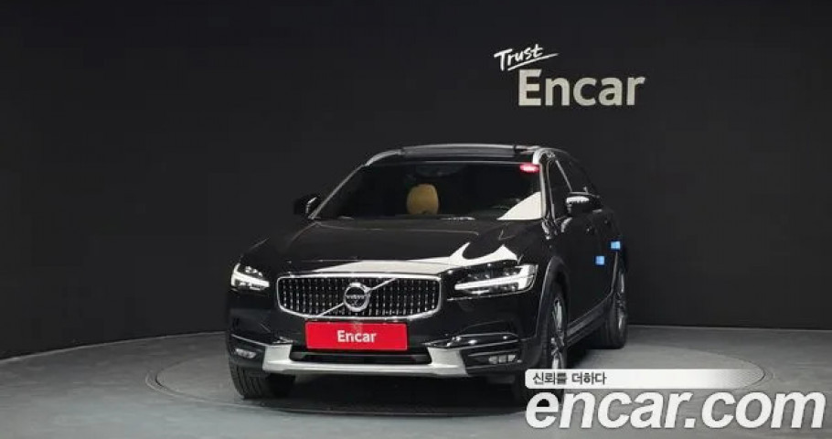 Volvo V90 