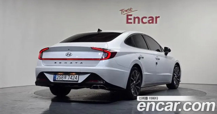 Hyundai Sonata 