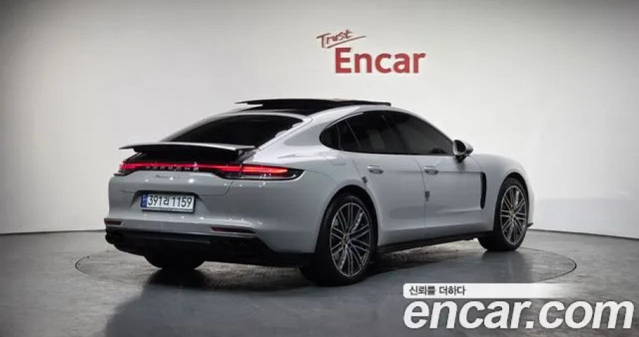 Porsche Panamera 