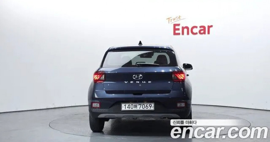 Hyundai Venue 