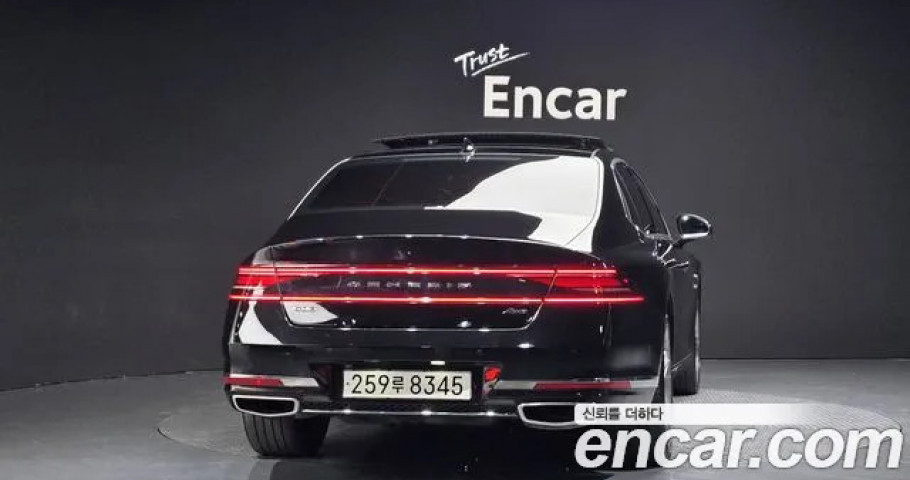 Genesis G90 