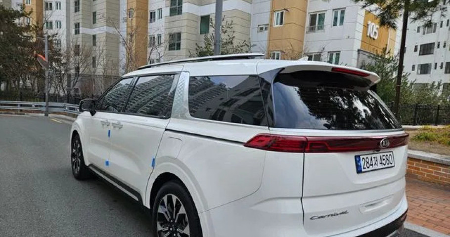 Kia Carnival 