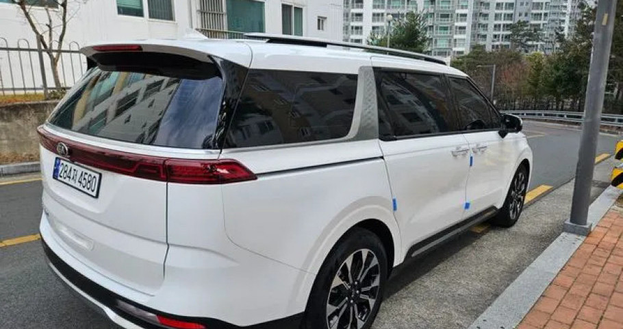 Kia Carnival 