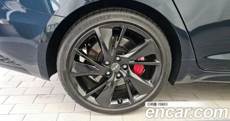 Genesis G70 