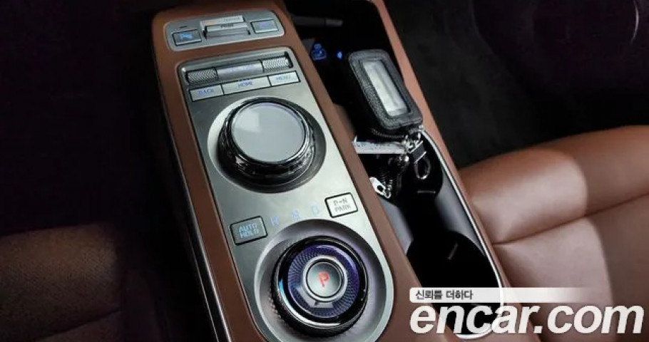 Genesis Gv70 