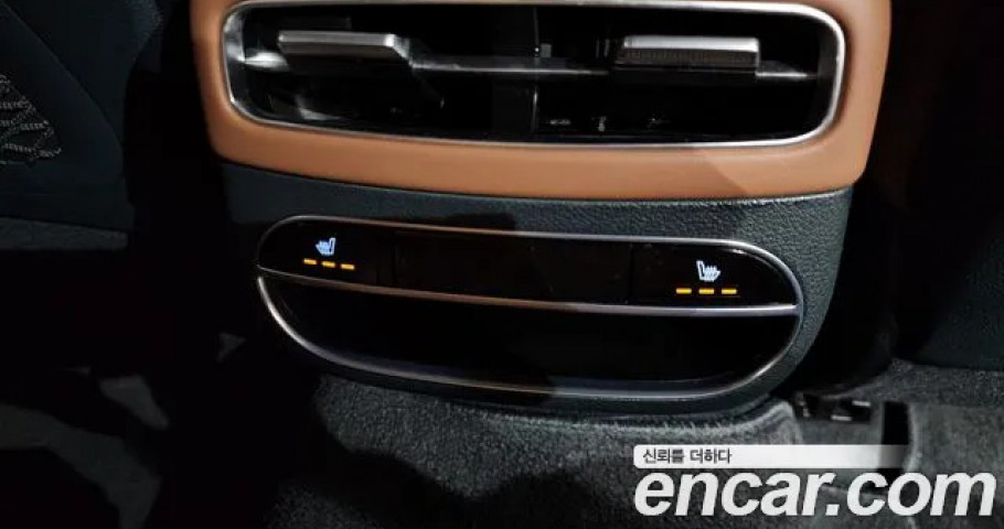 Genesis Gv70 