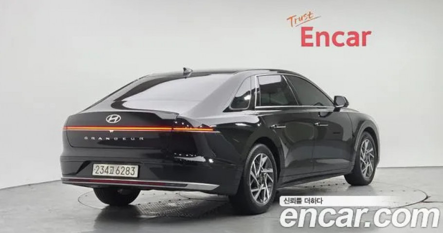 Hyundai Grandeur 