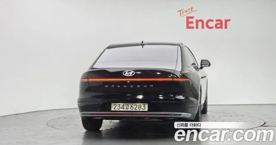 Hyundai Grandeur 