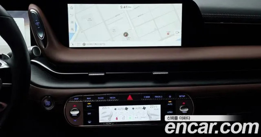 Genesis G90 