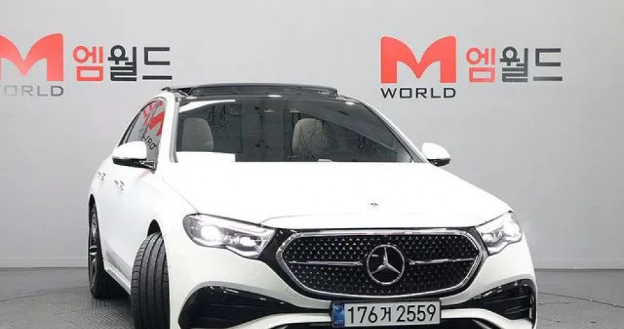 Mercedes-Benz E-Class 