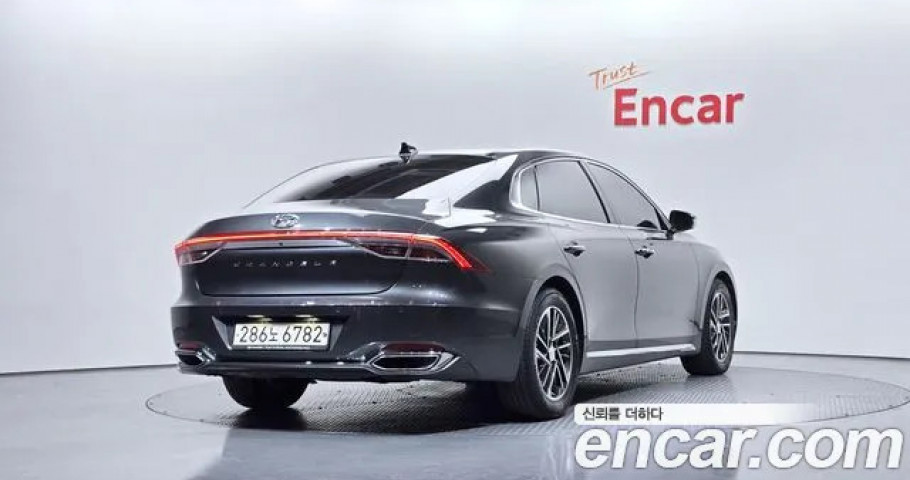 Hyundai Grandeur 