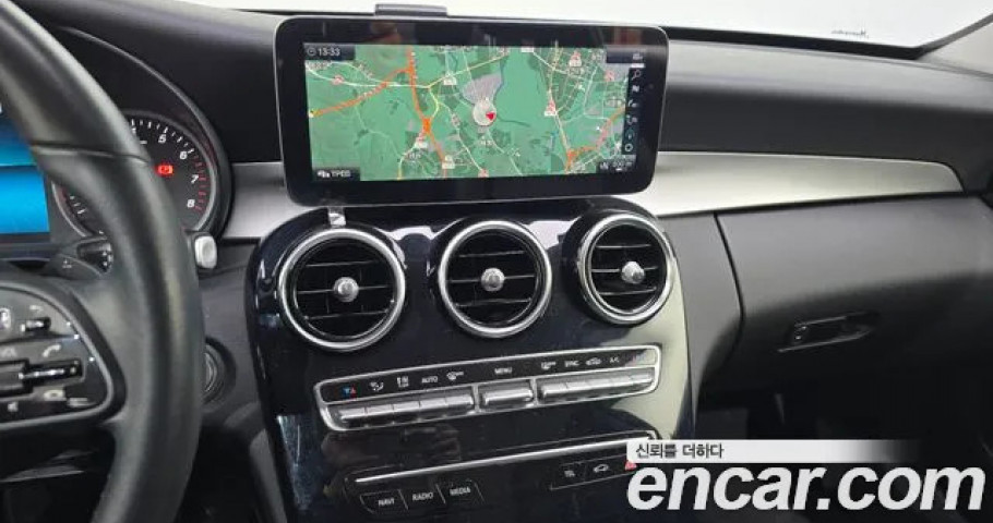 Mercedes-Benz C-Class 