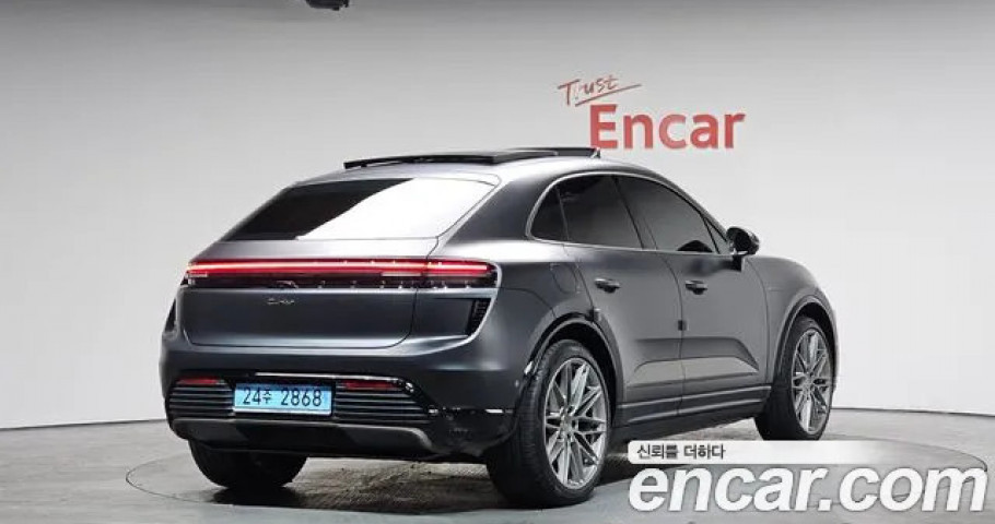 Porsche Macan 
