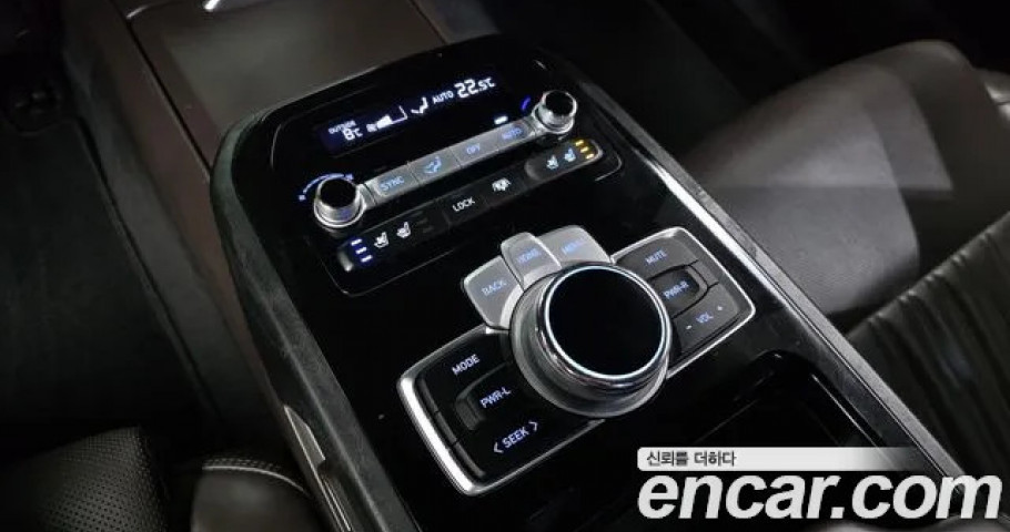 Genesis G90 