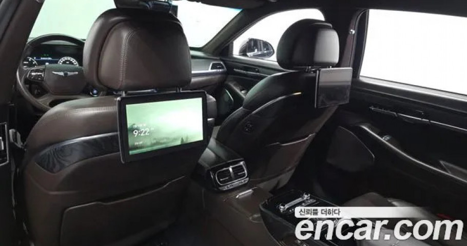 Genesis G90 